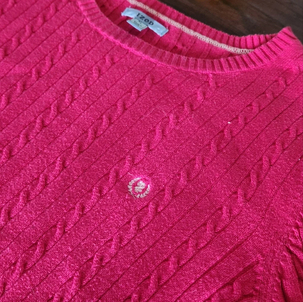 IZOD PINK LOGO SWEATER ✨️💕